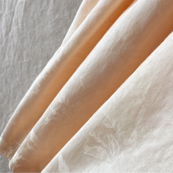 Vintage 80s formal fit & flare puffy sleeve ball gown - Picture 6 of 9